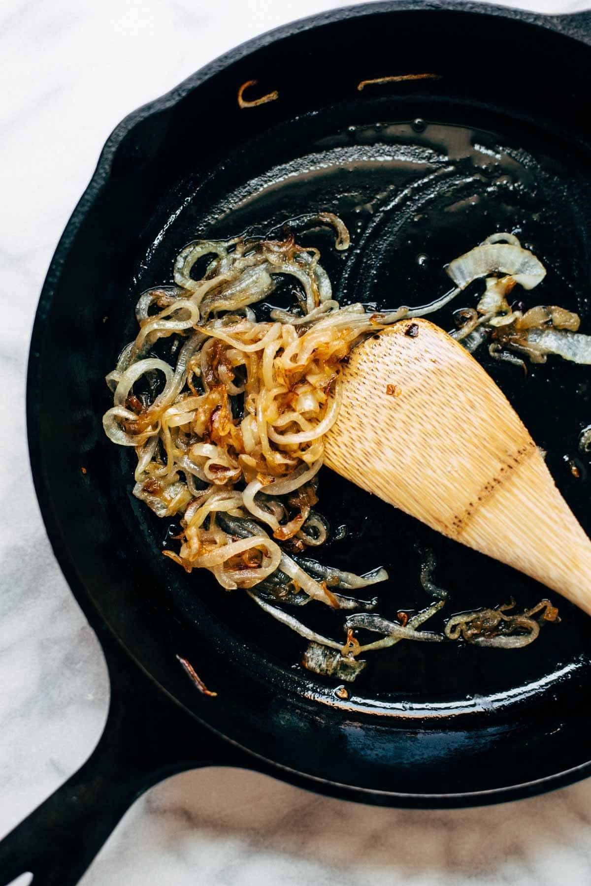 Skillet Chicken with Grapes and Caramelized Onions - an easy recipe that makes a perfect pair for a crisp green salad, quinoa, or fresh bread! | pinchofyum.com